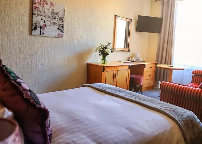 Royal Hotel